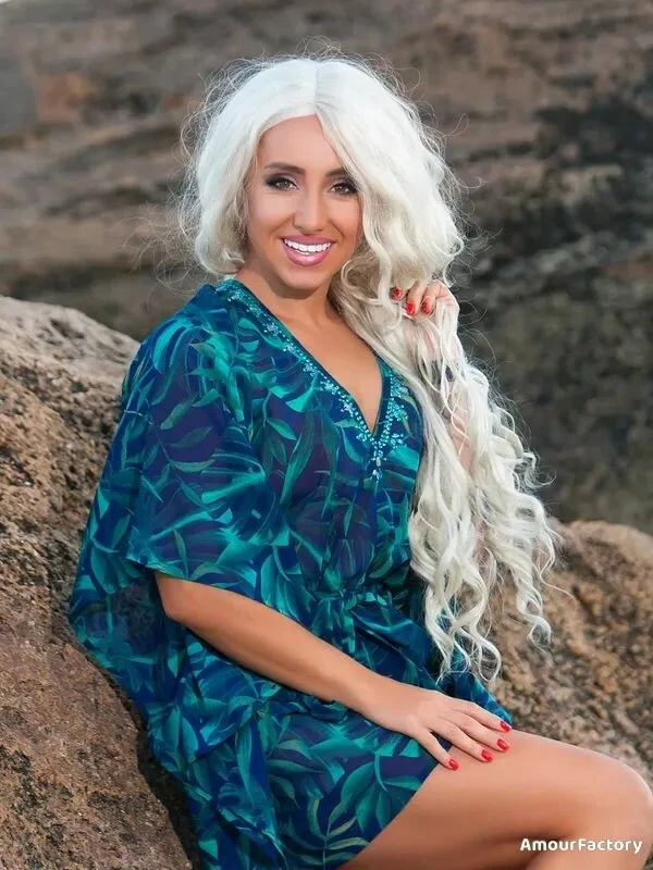 Olga Profile image 1