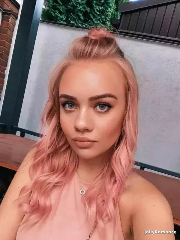 Juliya Profile image 4