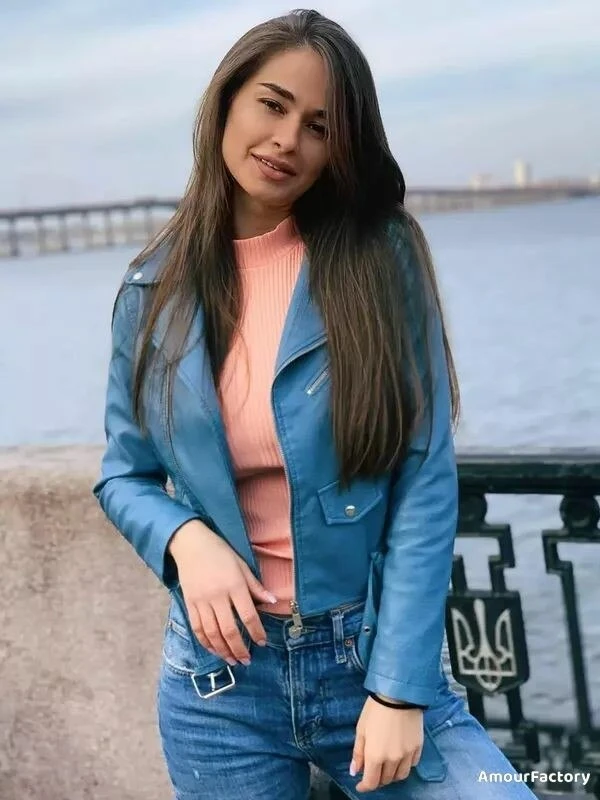 Ekaterina Profile image 4