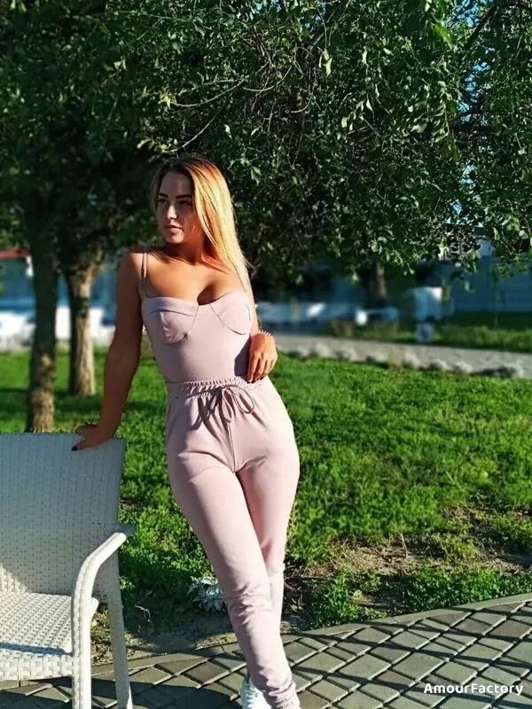 Orysya Profile image 2