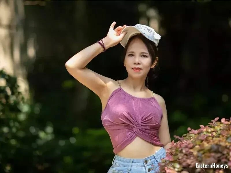 Lina Profile image 3