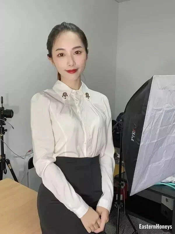 Bella Profile image 1